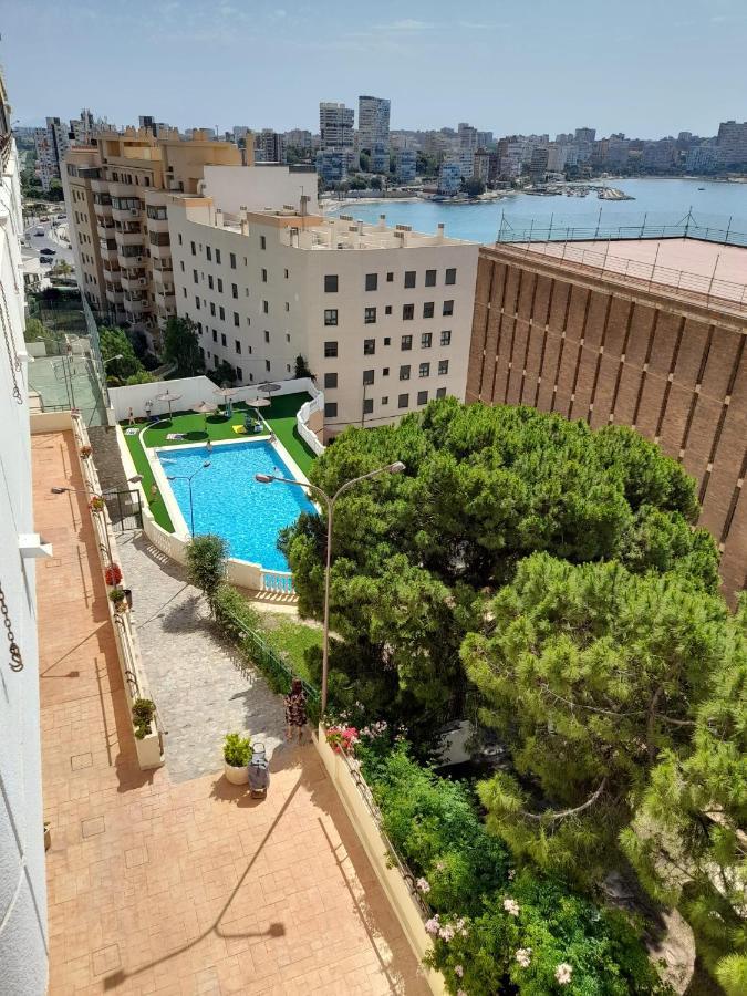 A 50 Metros Del Mar Y En 2 Paradas De Bus Estas En El Centro De Alicante Exterior foto